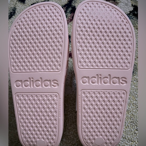 💝 Nwt New Adidas ADILETTE Aqua Slides Vapour Blush Pink 7 - Picture 6 of 8